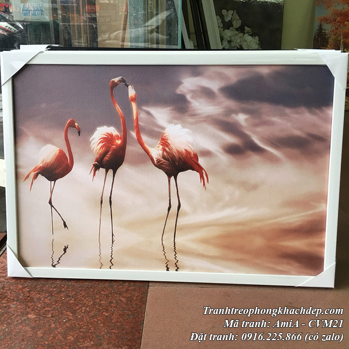 Tranh canvas chú chim hồng hạc tại cửa hàng tranh AmiA